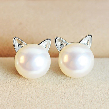 Silver and cultured pearl kitten adorable earrings