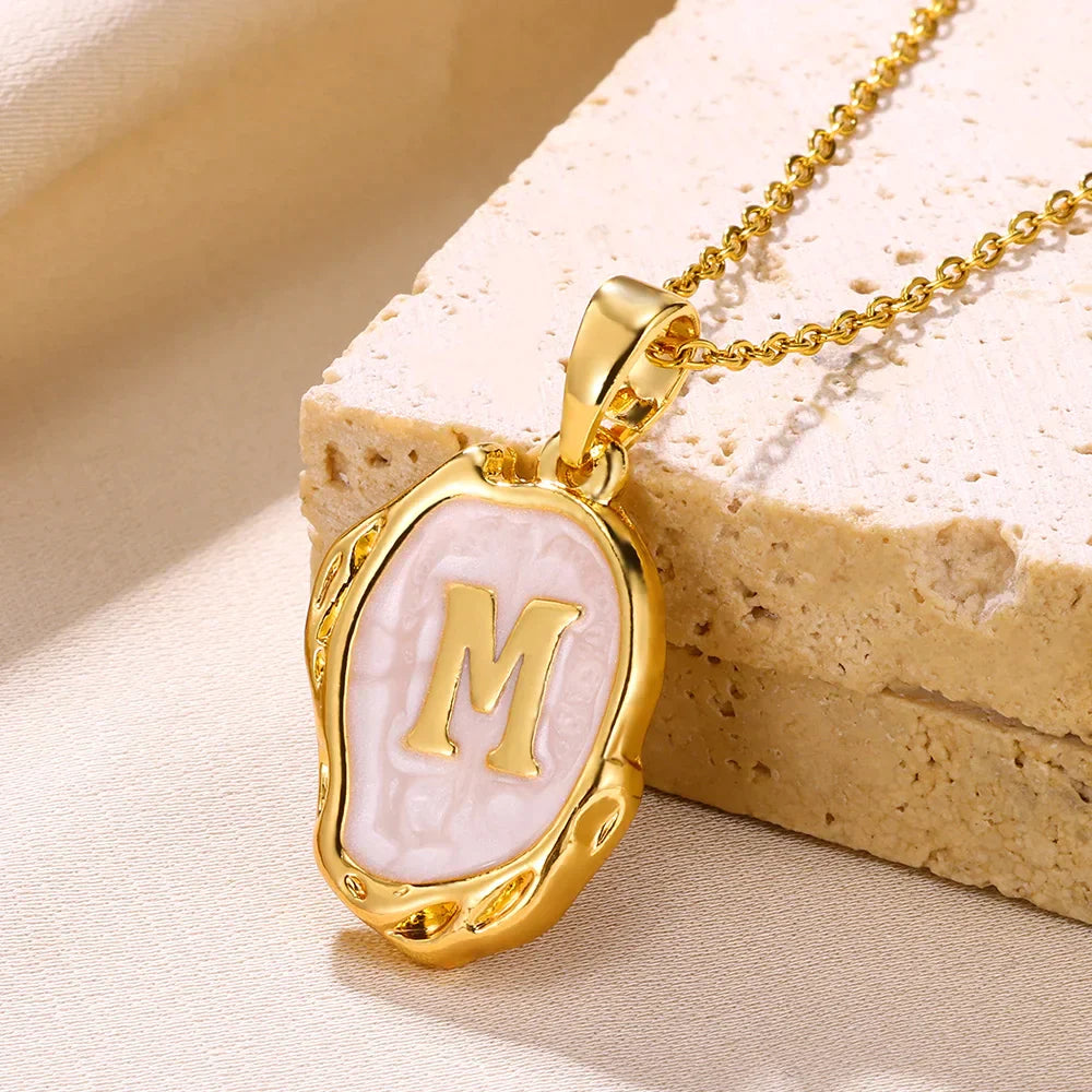 Necklace with Initials from the Bottom of the Sea in 18K Gold Plating